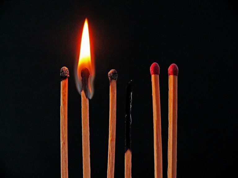 Boundaries, Burnout, and the Power of Saying No: A Career Coach’s Perspective